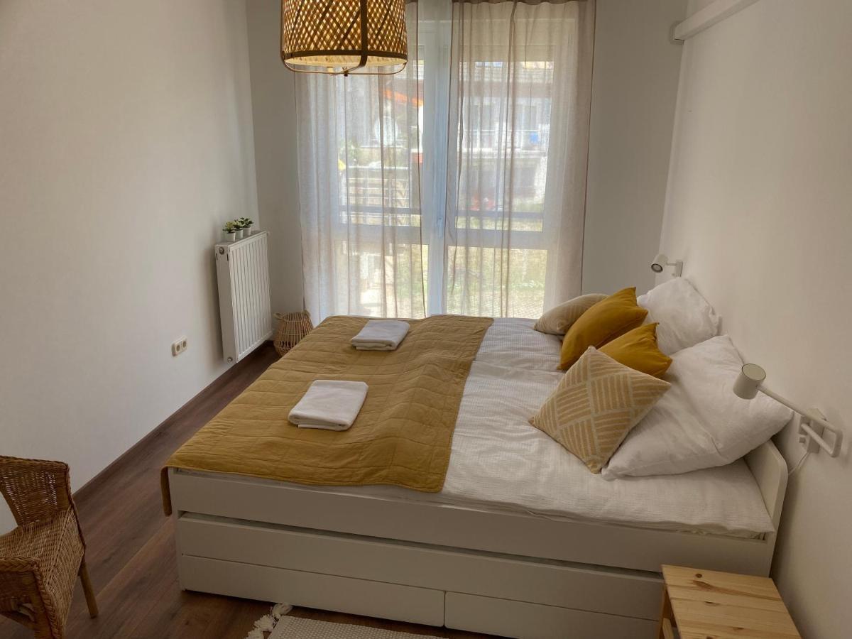 Sziget Apartment Γκιόρ Εξωτερικό φωτογραφία